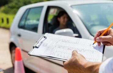 alanya direksiyon eğitimi, alanya özel direksiyon dersi, alanya sürüş hocası, alanya bayan direksiyon hocası, alanya manuel araç eğitimi, alanya otomatik araç dersi, alanya trafiğe çıkma dersi, alanya sürücü kursu direksiyon eğitimi, alanya güvenli sürüş eğitimi, alanya direksiyon geliştirme dersi